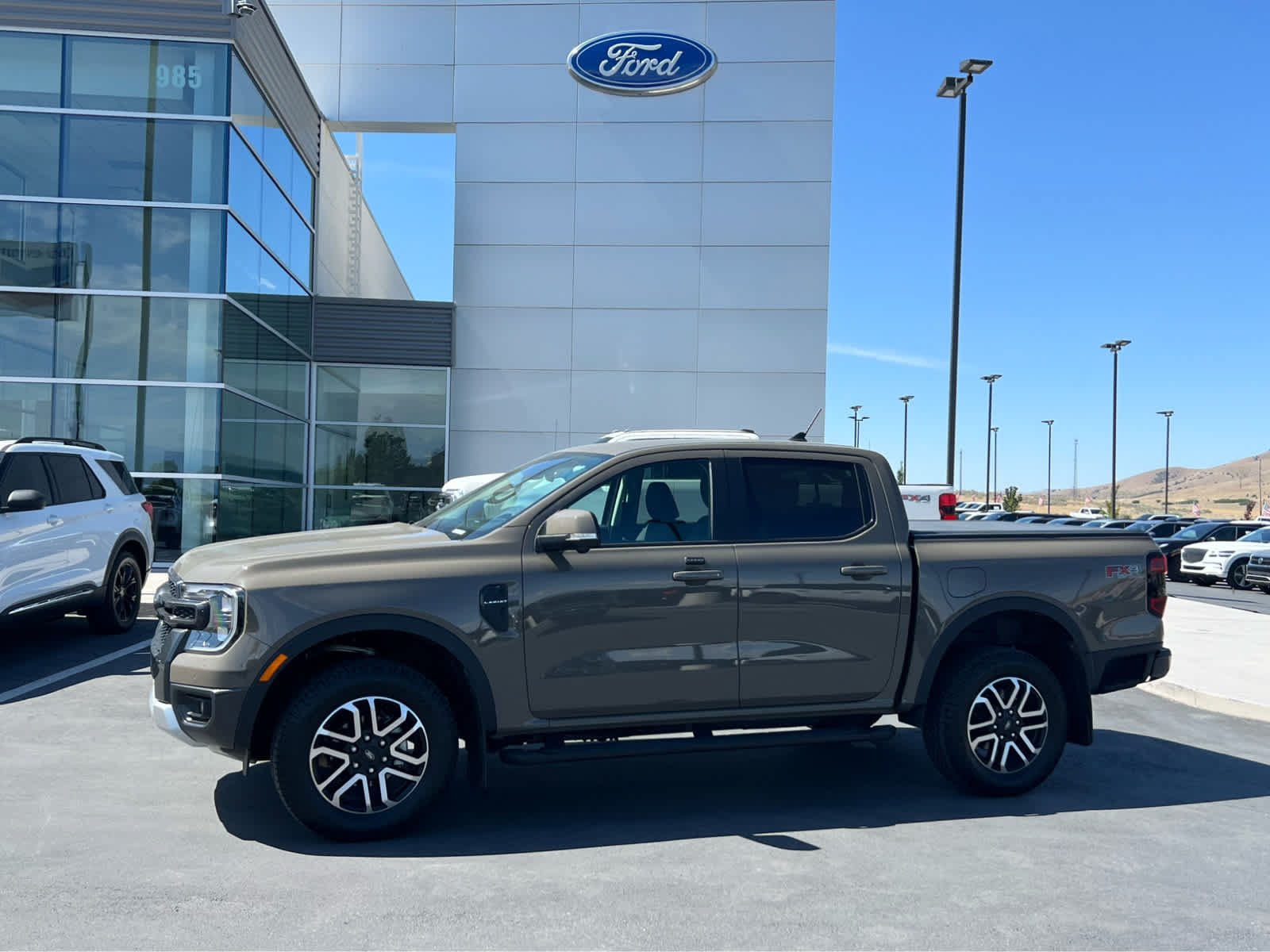 Certified 2025 Ford Ranger Lariat w/ FX4 Off-Road Package AWD/4WD image 1