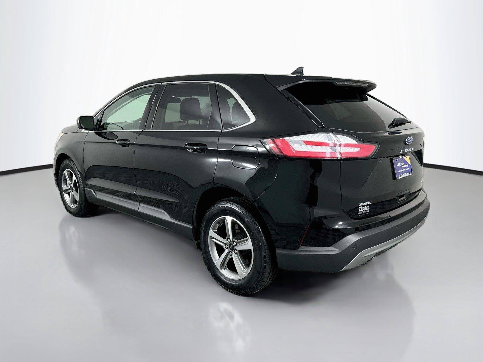 Certified 2024 Ford Edge SEL w/ Convenience Package AWD/4WD image 10