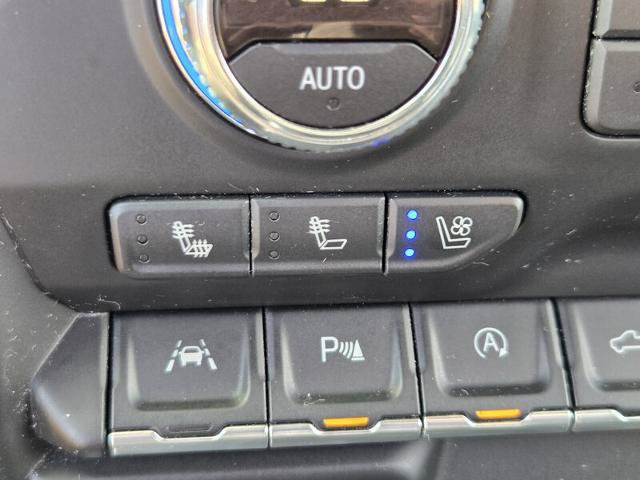 Used 2019 GMC Sierra 1500 SLT w/ SLT Premium Plus Package AWD/4WD image 24