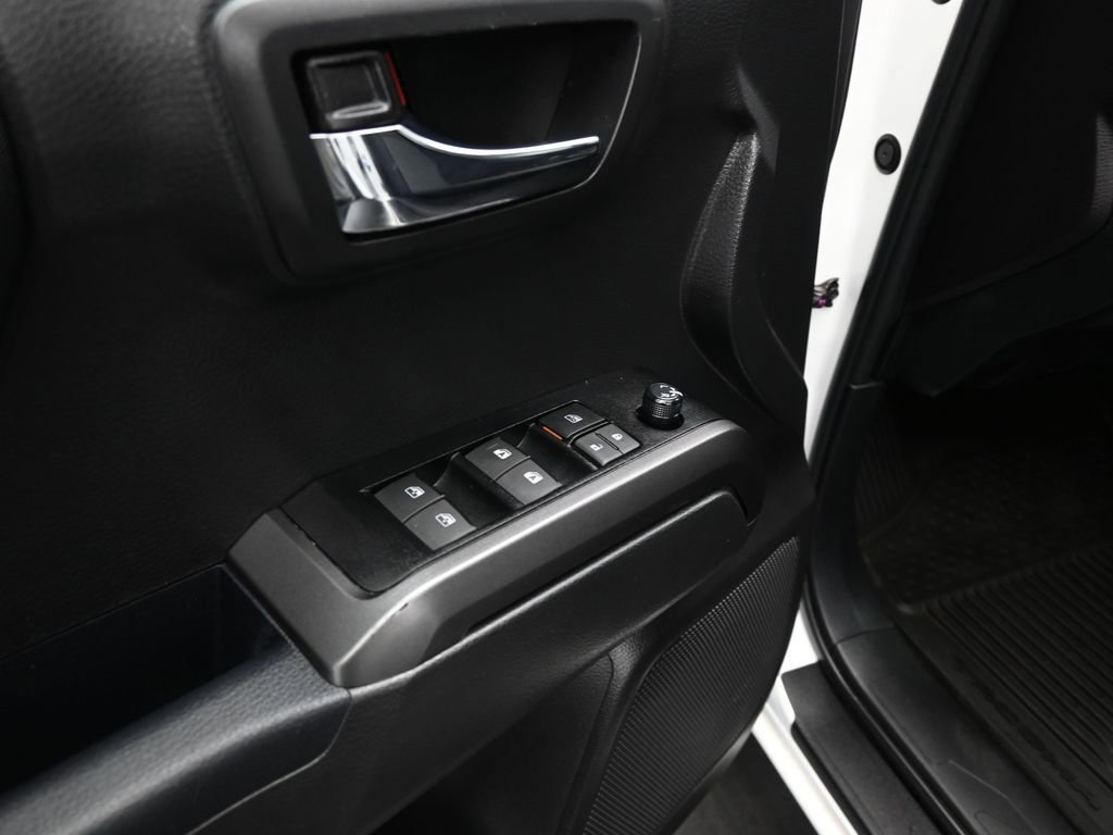 Used 2023 Toyota Tacoma TRD Off-Road image 35