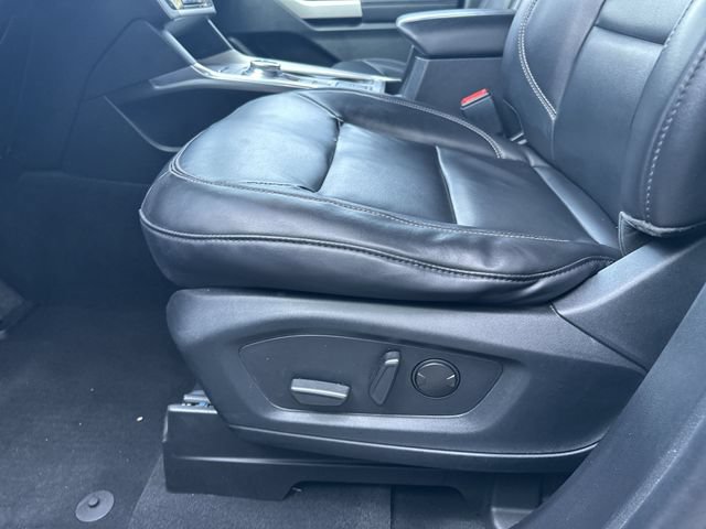 Certified 2021 Ford Explorer XLT w/ Equipment Group 202A RWD image 13