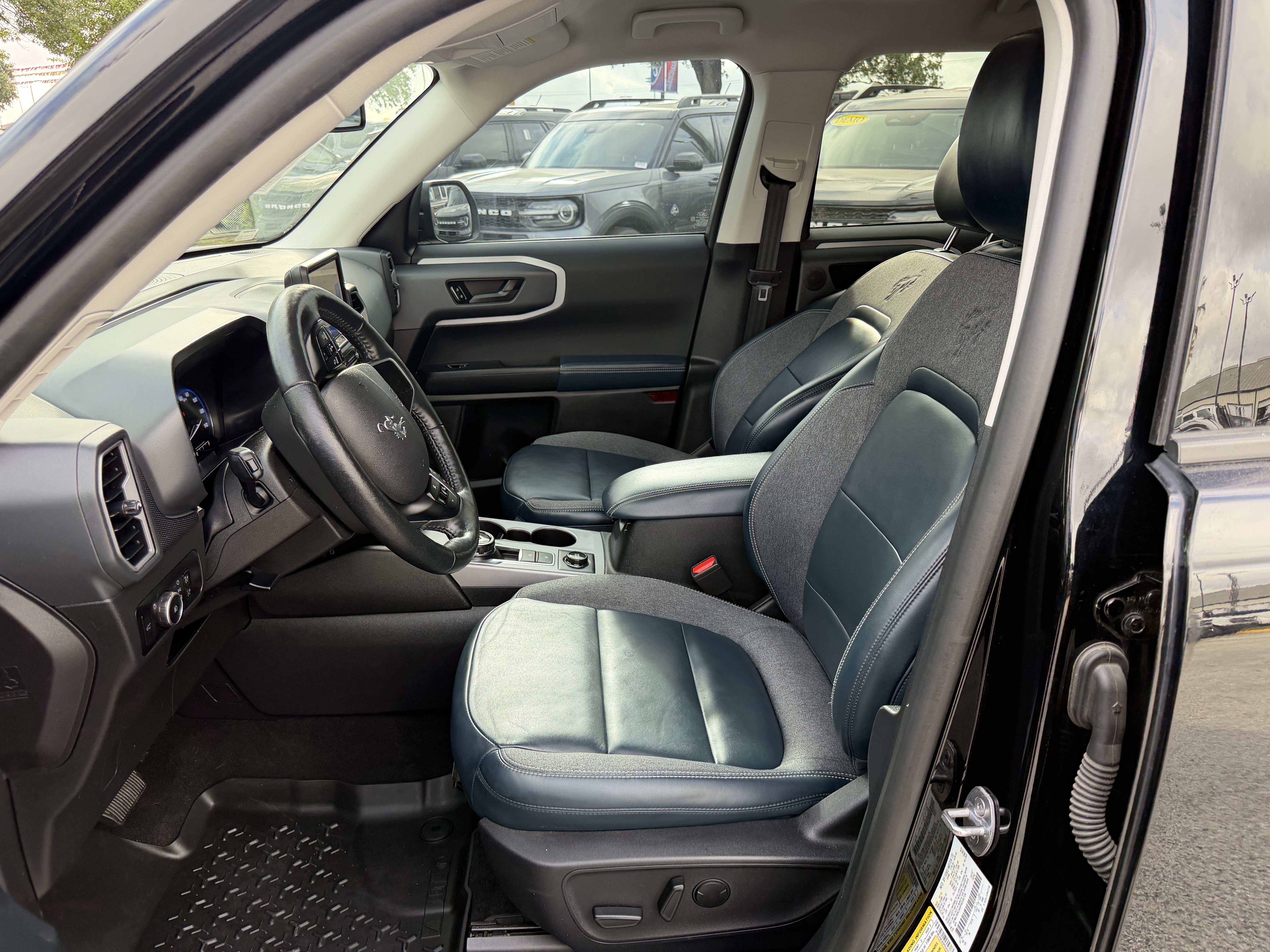 Certified 2023 Ford Bronco Sport Outer Banks w/ Tech Package AWD/4WD image 15