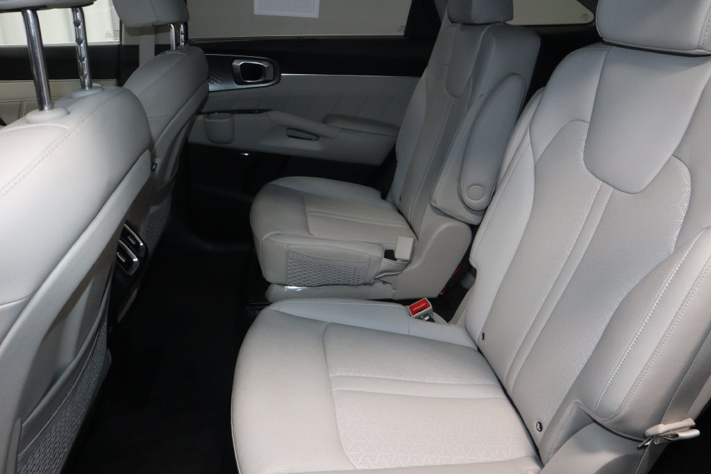 Used 2023 Kia Sorento SX Prestige AWD/4WD image 22