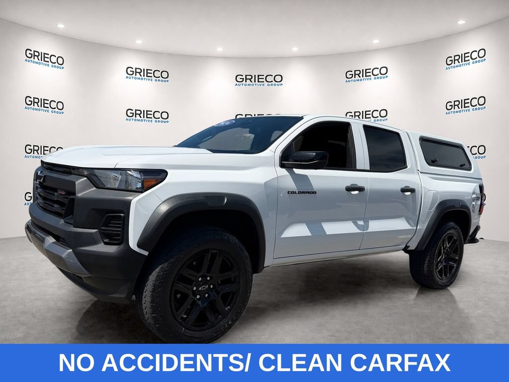 Used 2024 Chevrolet Colorado Trail Boss w/ Technology Package AWD/4WD image 3