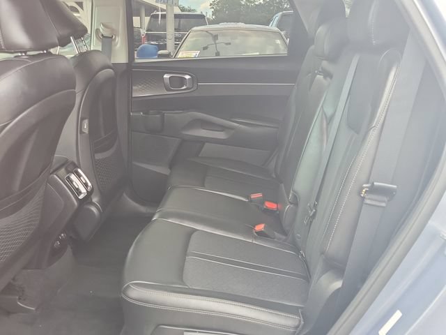 Used 2022 Kia Sorento S w/ Panoramic Sunroof Package FWD image 10