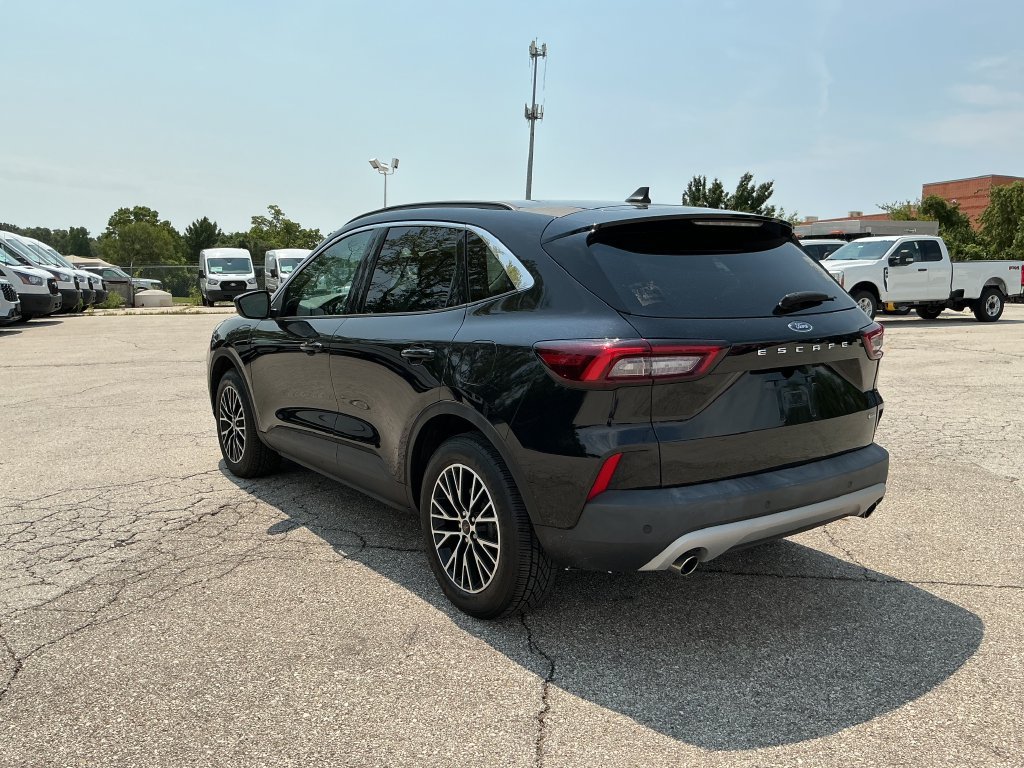 Certified 2023 Ford Escape SE FWD image 3