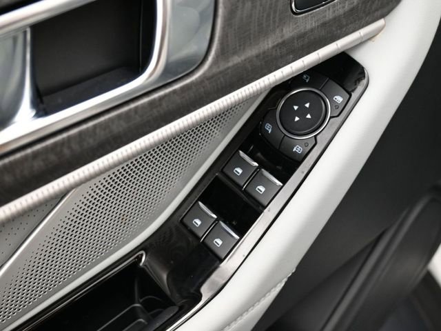 Certified 2025 Ford Explorer Platinum w/ Ultimate Package image 12
