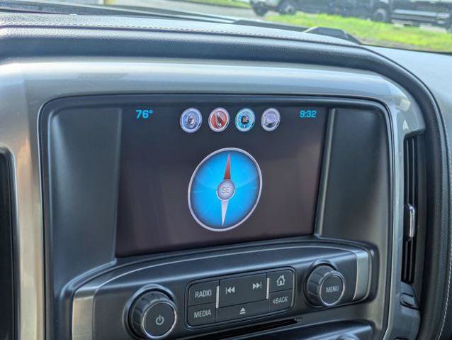 Used 2018 Chevrolet Silverado 1500 LTZ Z71 w/ Midnight Edition AWD/4WD image 21