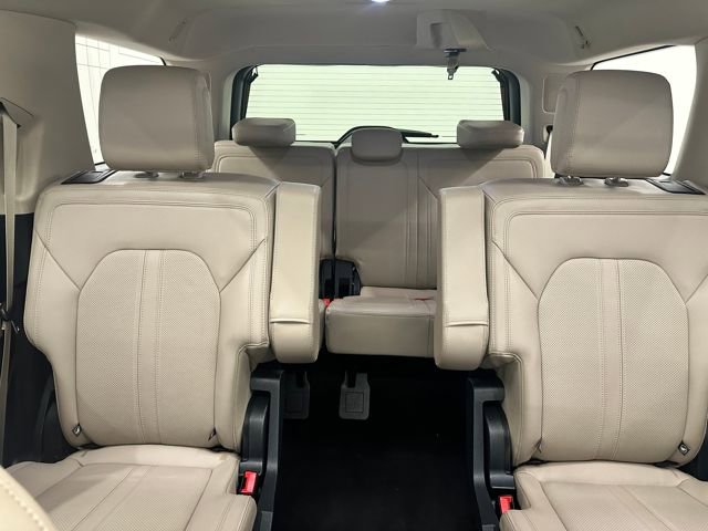 Certified 2024 Ford Expedition Limited image 26