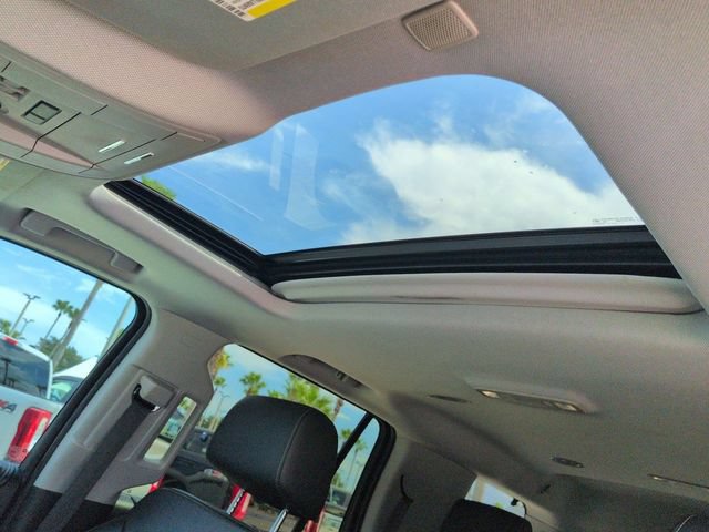 Used 2018 Chevrolet Tahoe Premier w/ RST Edition RWD image 19