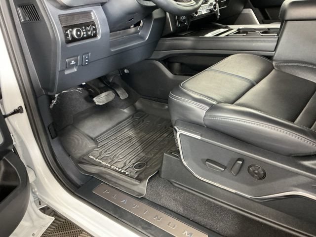 Certified 2025 Ford F350 Platinum w/ Tremor Off-Road Package AWD/4WD image 19