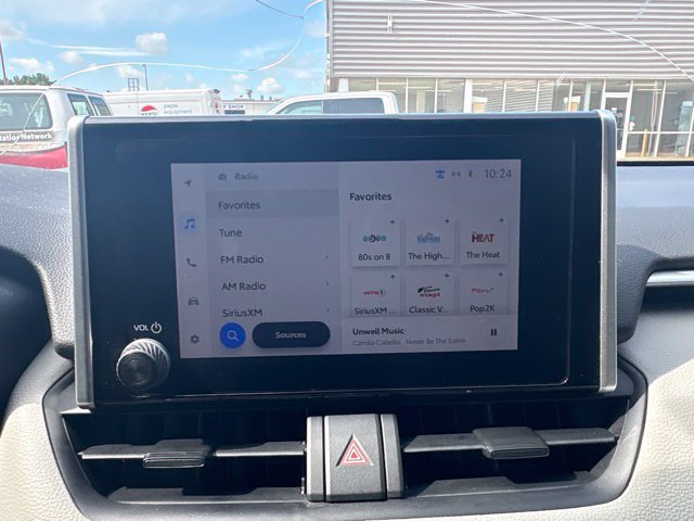 Used 2025 Toyota RAV4 XLE w/ Convenience Package FWD image 27