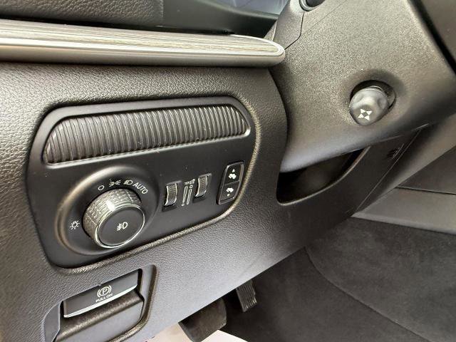 Used 2024 Jeep Wagoneer Series II w/ Flexible Seating Group AWD/4WD image 15