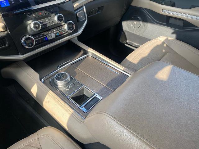 Certified 2024 Ford Expedition Limited image 24