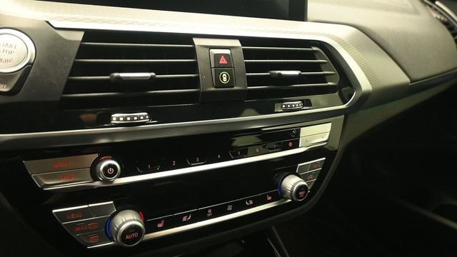 Used 2021 BMW X3 xDrive30i w/ M Sport Package AWD/4WD image 17