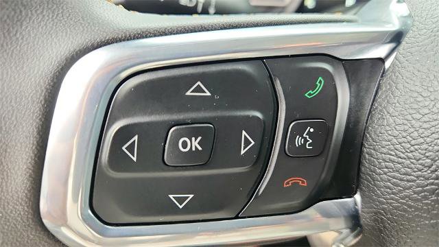 Used 2025 Jeep Wrangler Unlimited Sahara image 22