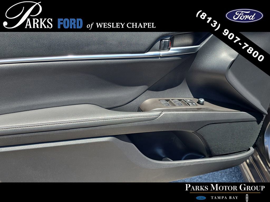 Used 2024 Toyota Camry XSE FWD image 15