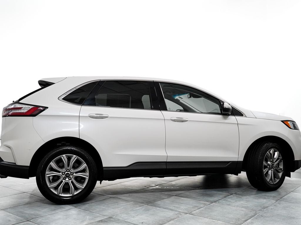 Certified 2023 Ford Edge Titanium AWD/4WD image 7
