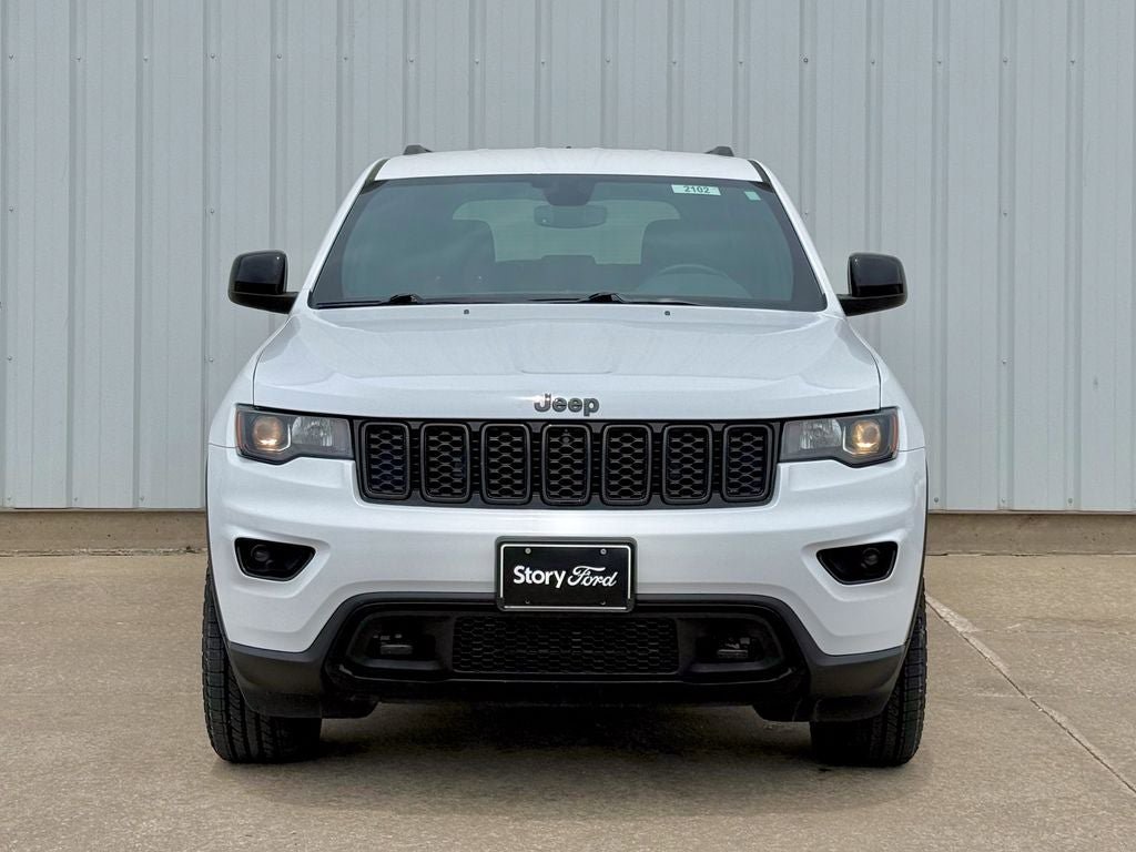 Used 2020 Jeep Grand Cherokee Laredo AWD/4WD image 9