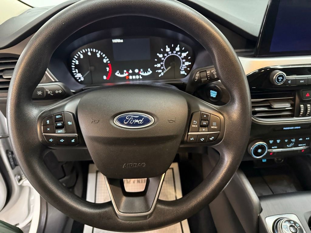 Certified 2020 Ford Escape SE image 30