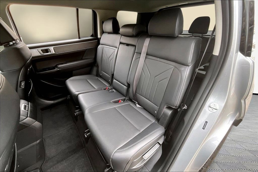 Used 2025 Hyundai Santa Fe XRT image 25