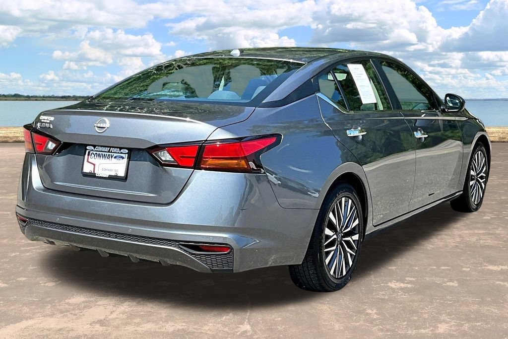 Used 2025 Nissan Altima 2.5 SV FWD image 8