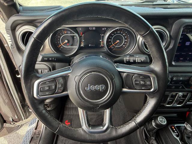 Used 2018 Jeep Wrangler Unlimited Sahara AWD/4WD image 14
