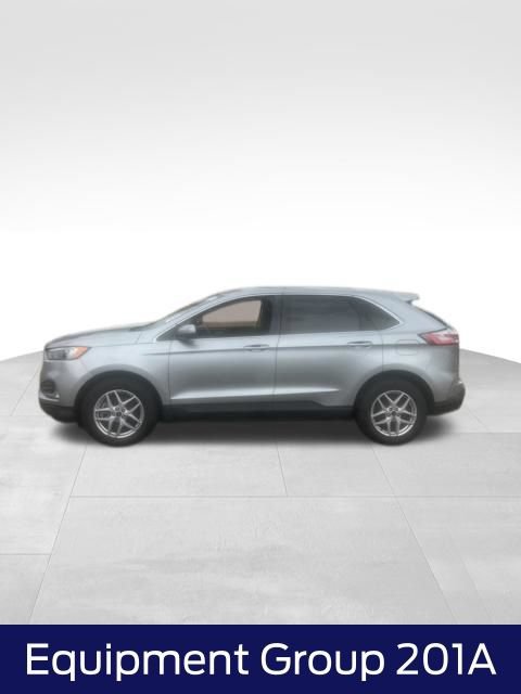 Certified 2024 Ford Edge SEL w/ Convenience Package AWD/4WD image 3
