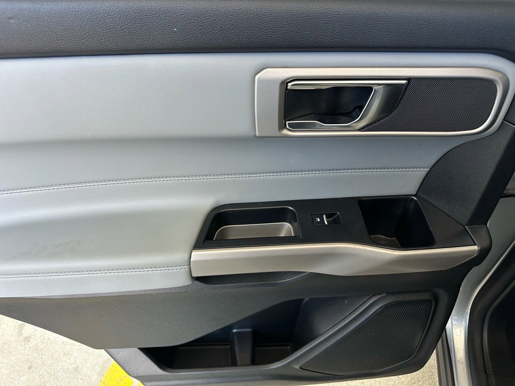 Certified 2024 Ford Explorer XLT w/ Equipment Group 202A image 27