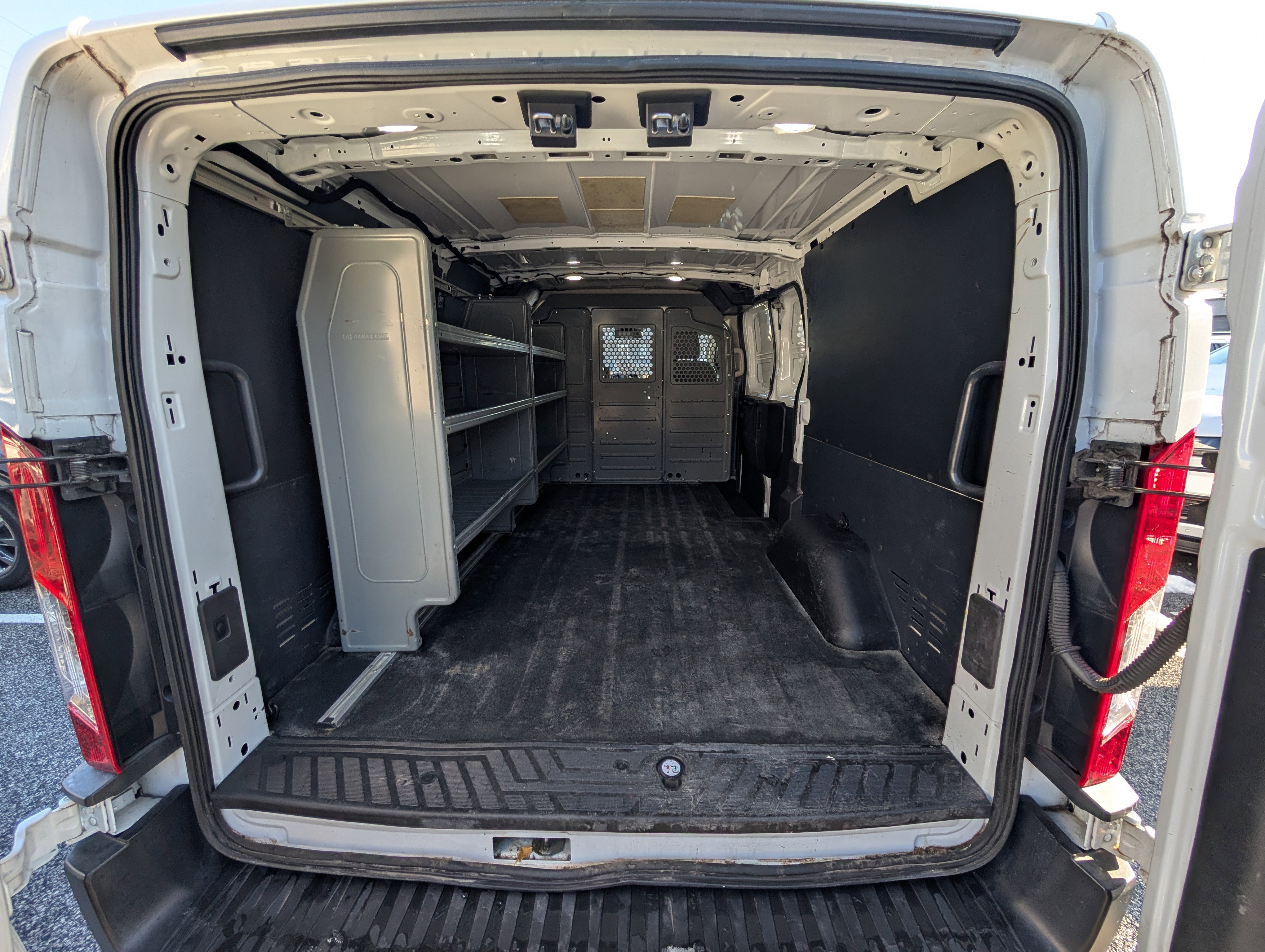 Certified 2019 Ford Transit 250 130 Low Roof image 15