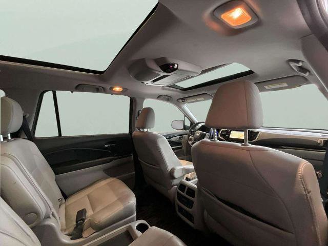 Used 2020 Honda Pilot Elite image 25
