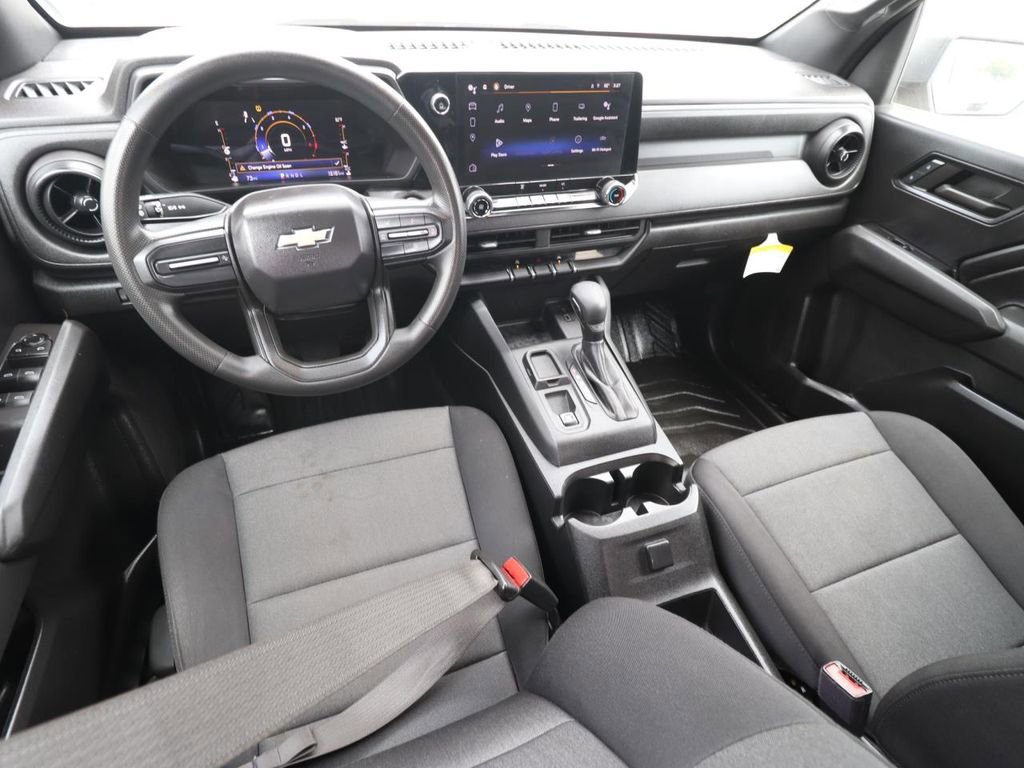 Used 2023 Chevrolet Colorado W/T image 11
