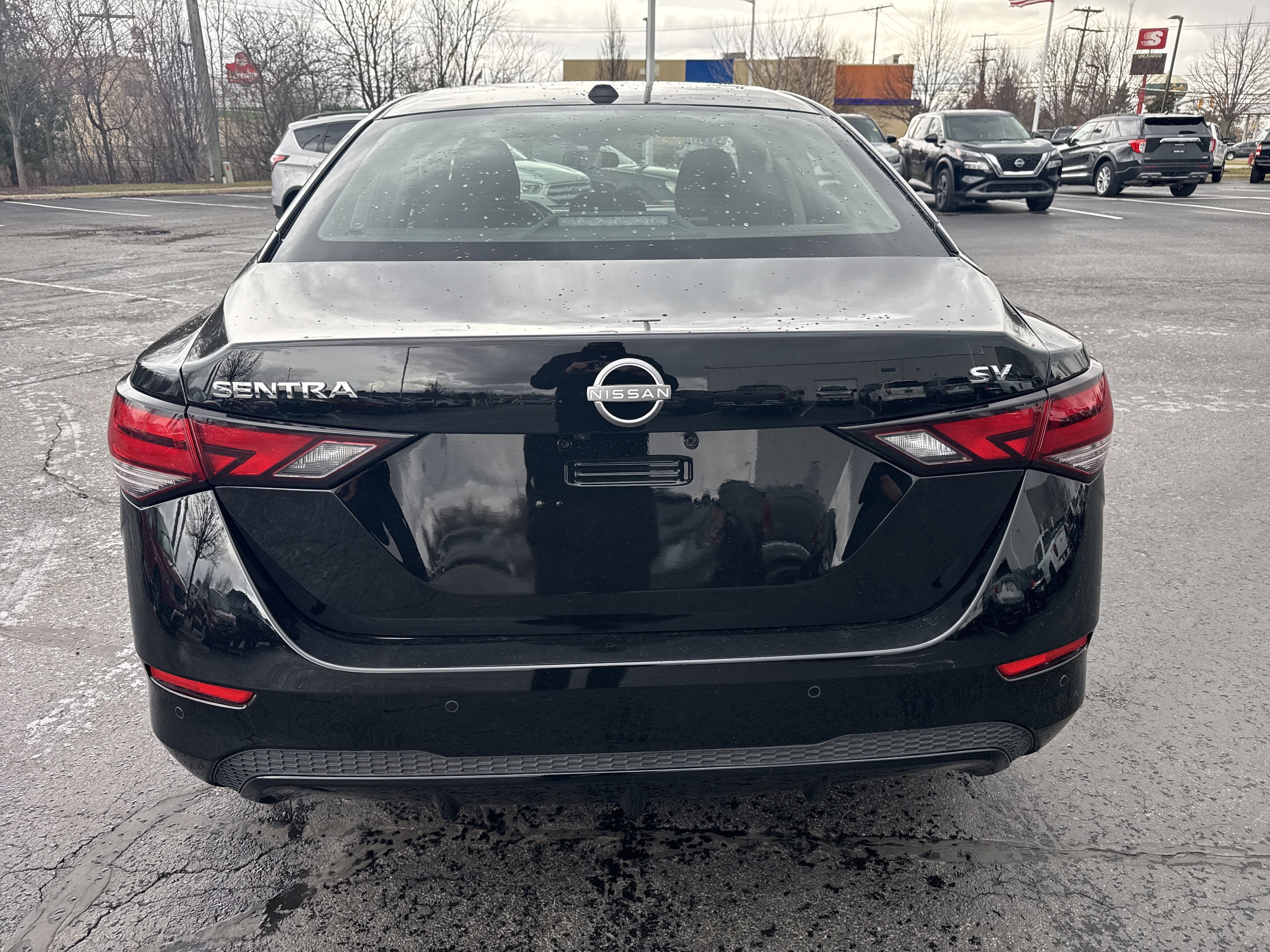 Used 2025 Nissan Sentra SV image 3