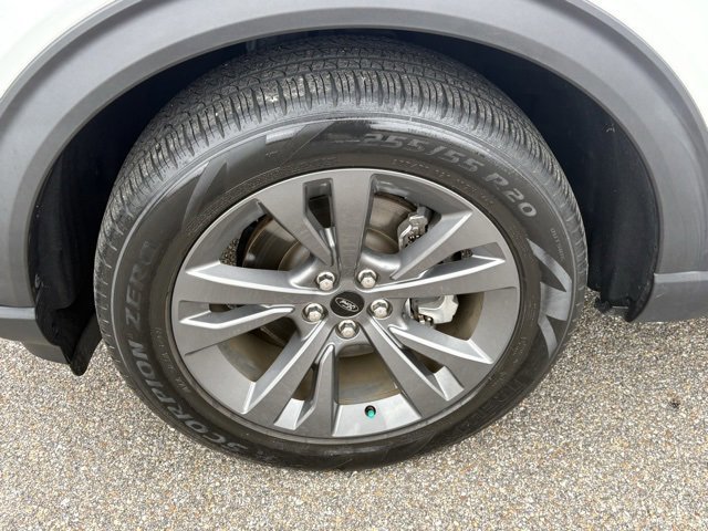 Certified 2021 Ford Explorer XLT w/ Equipment Group 202A image 18