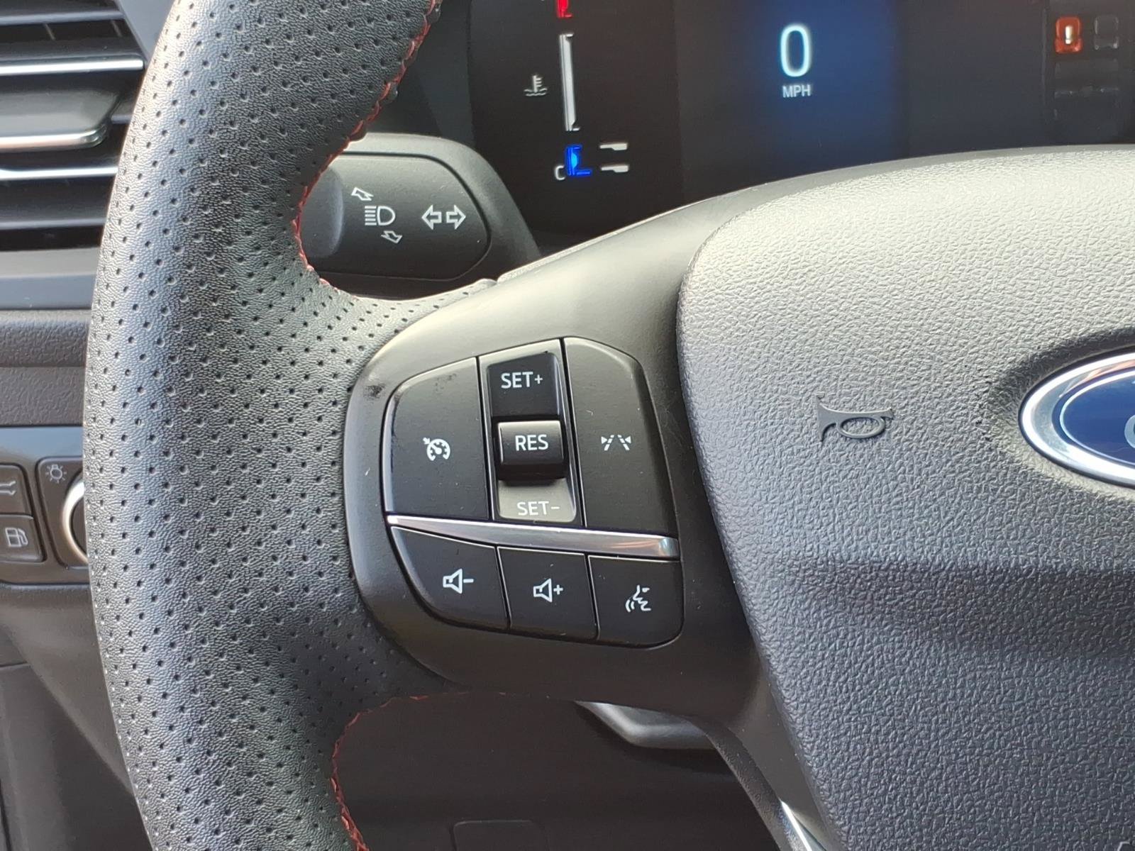 Certified 2023 Ford Escape ST-Line Select AWD/4WD image 21