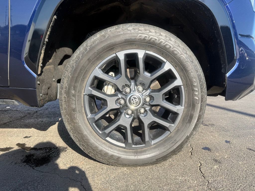 Used 2022 Toyota Tundra Platinum w/ Advanced Package image 58