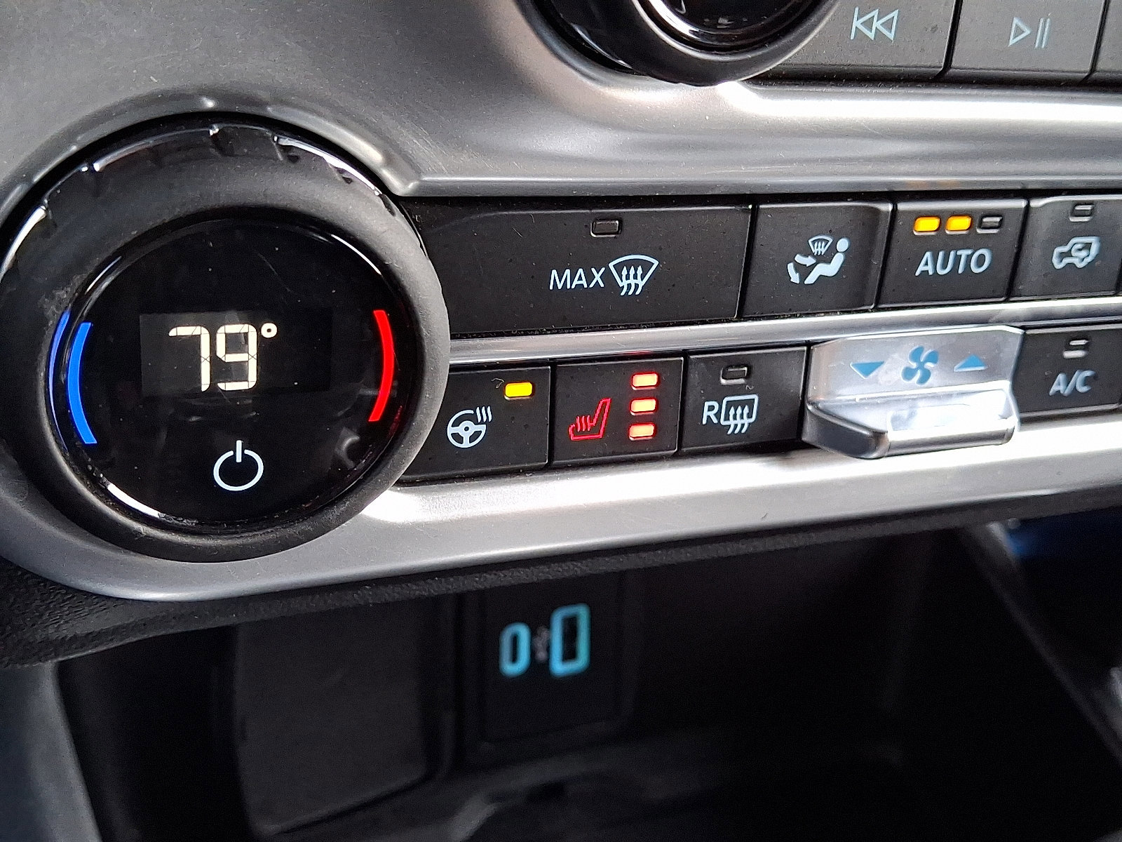 Certified 2023 Ford Bronco Outer Banks w/ Sasquatch Package image 26