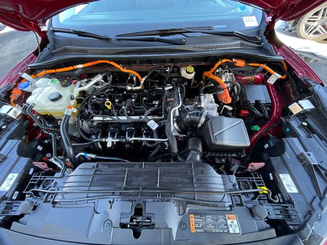 Certified 2025 Ford Escape SE w/ PHEV Premium Package image 20