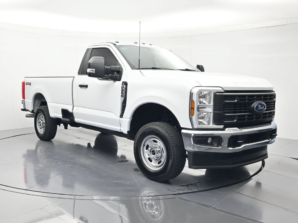 Certified 2025 Ford F250 XL w/ XL Driver Assist Package AWD/4WD image 3