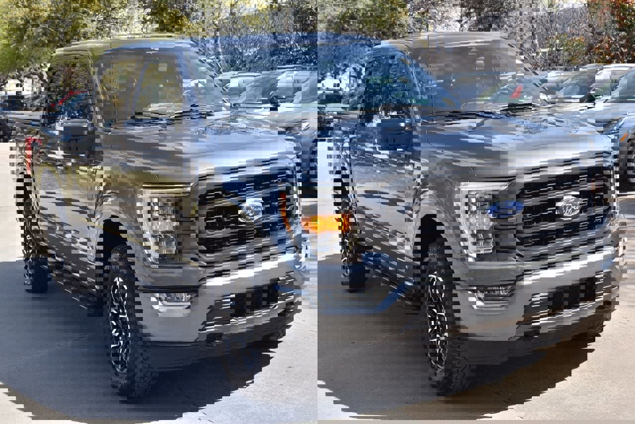 Certified 2023 Ford F150 XLT w/ Equipment Group 302A High image 11