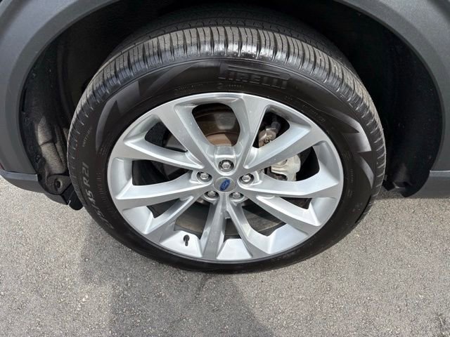 Certified 2023 Ford Explorer Platinum w/ Equipment Group 601A AWD/4WD image 12