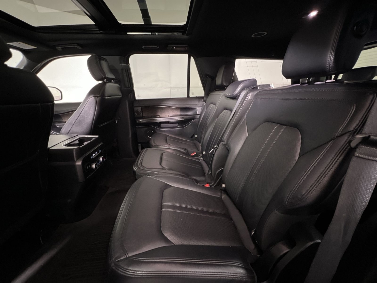 Certified 2019 Ford Expedition Limited w/ Equipment Group 302A AWD/4WD image 25