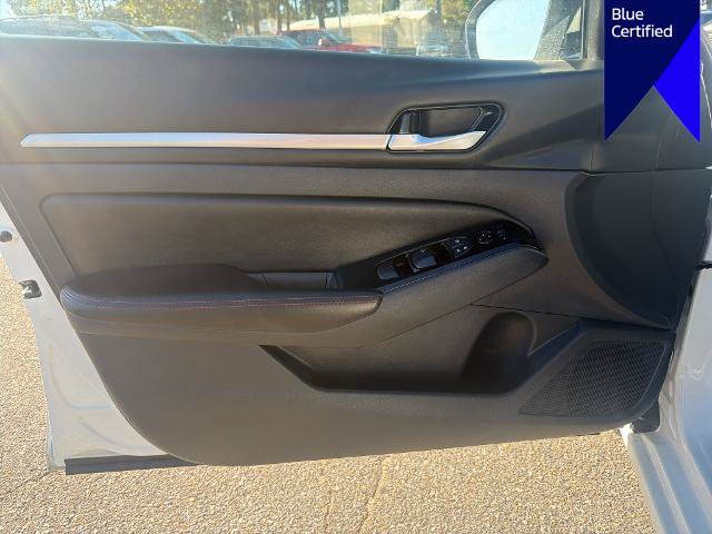 Used 2024 Nissan Altima 2.5 SR FWD image 9