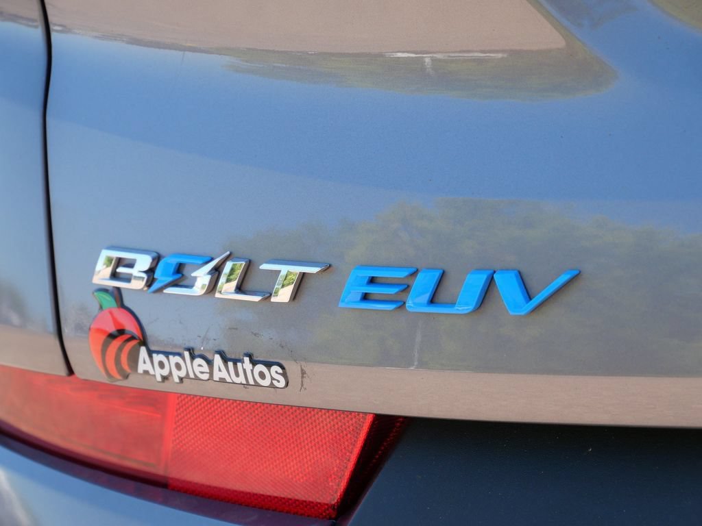 Used 2023 Chevrolet Bolt EUV LT w/ Driver Confidence Package FWD image 8