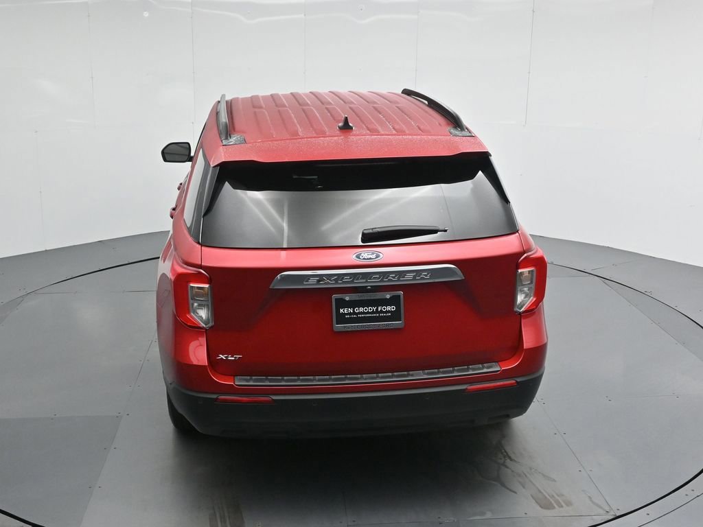 Certified 2024 Ford Explorer XLT image 13