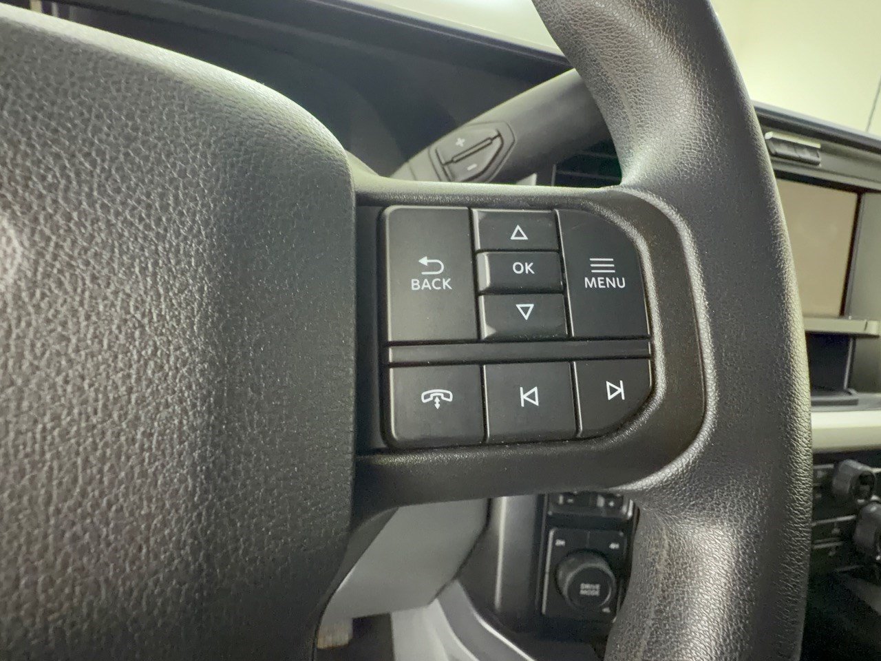 Certified 2025 Ford F350 XLT w/ FX4 Off-Road Package AWD/4WD image 19