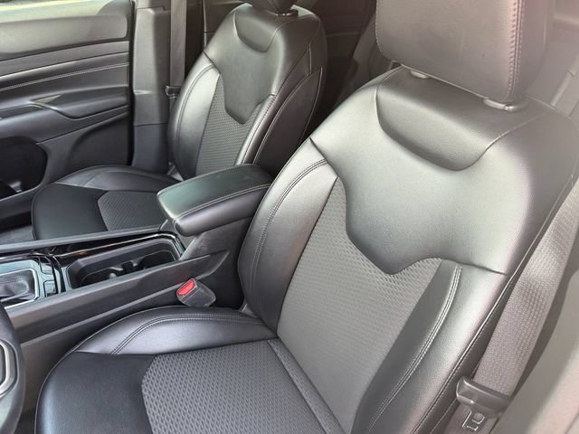 Used 2022 Jeep Compass Latitude w/ Convenience Group FWD image 10