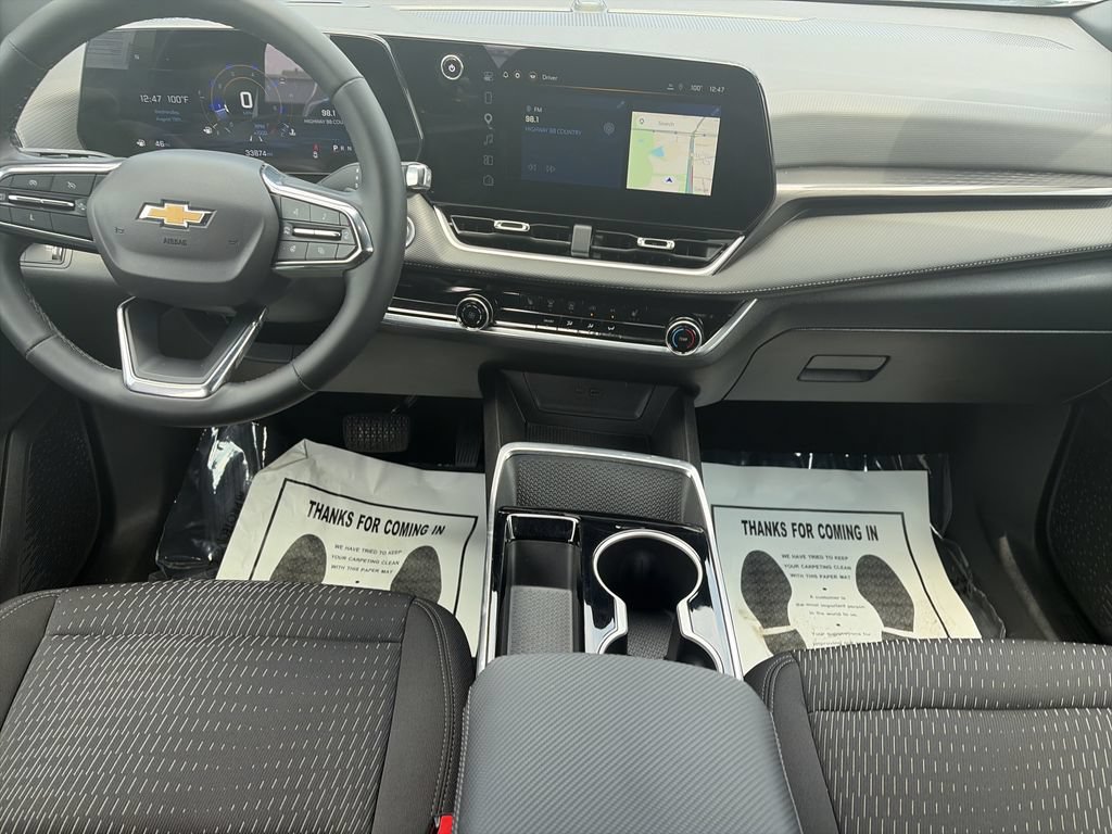 Used 2025 Chevrolet Equinox LT FWD image 14