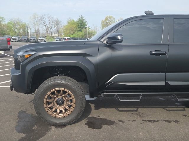 Used 2024 Toyota Tacoma SR5 image 13