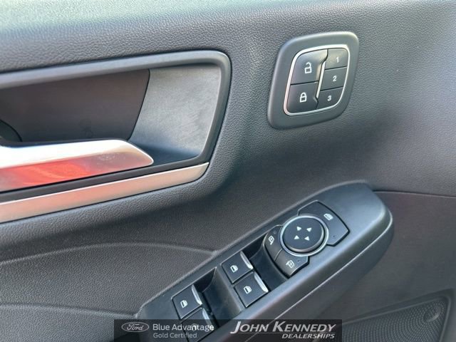 Certified 2022 Ford Escape SEL w/ Technology Package image 17